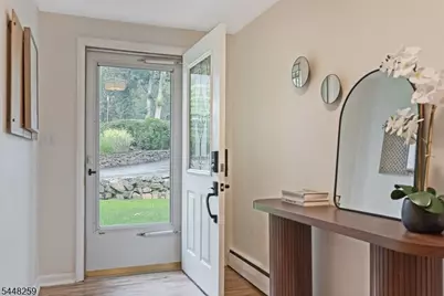 19 Sunrise Dr, Morris Plains, NJ 07950 - Photo 5