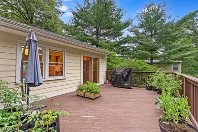 19 Sunrise Dr, Morris Plains, NJ 07950 - Photo 39