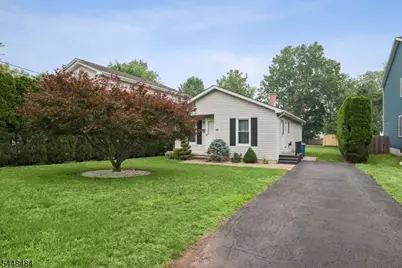 179 Maple St, Bridgewater, NJ 08807 - Photo 3