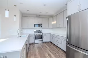 112 Village Dr, Montgomery Township, NJ 08558 - Photo 11