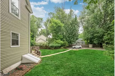 7 Hardenburgh Ave, Demarest, NJ 07627 - Photo 3