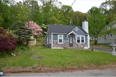 5 Fairview Ave, Mine Hill, NJ 07803 - Photo 1
