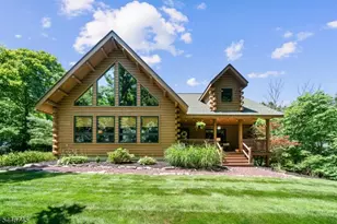 44 Morgan Dr, Wantage, NJ 07461 - Photo 1