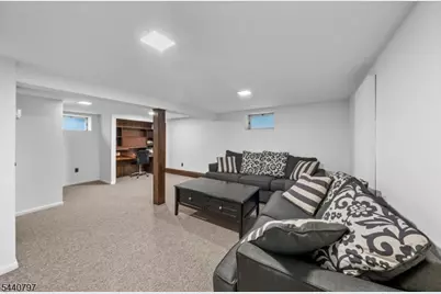 101 Maple Hill Rd, Clifton, NJ 07013 - Photo 21