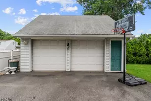 101 Maple Hill Rd, Clifton, NJ 07013 - Photo 29