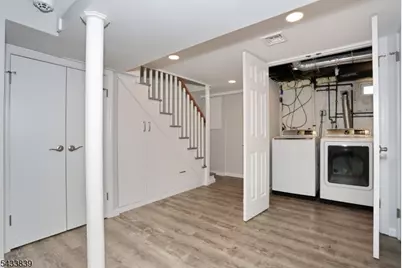 37 Oakley Ter, Nutley, NJ 07110 - Photo 33