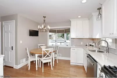 37 Oakley Ter, Nutley, NJ 07110 - Photo 17