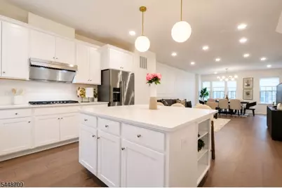 22 Gala Ct, Livingston, NJ 07039 - Photo 9