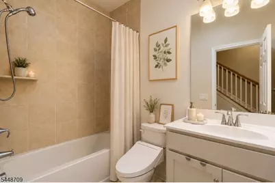 22 Gala Ct, Livingston, NJ 07039 - Photo 23