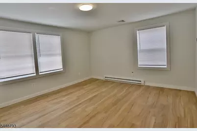 55 Beaver Ave Apt 1, Clinton Township, NJ 08801 - Photo 5