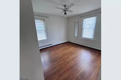 11 Baker St, Dover, NJ 07801 - Photo 9