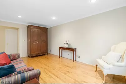 8 Mansfield Ct, Mendham, NJ 07945 - Photo 13