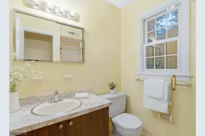 8 Mansfield Ct, Mendham, NJ 07945 - Photo 25