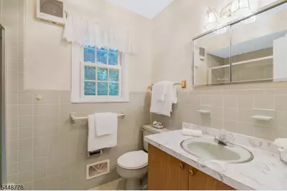 8 Mansfield Ct, Mendham, NJ 07945 - Photo 23