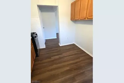 23 Tichenor Pl #2, Montclair, NJ 07042 - Photo 7