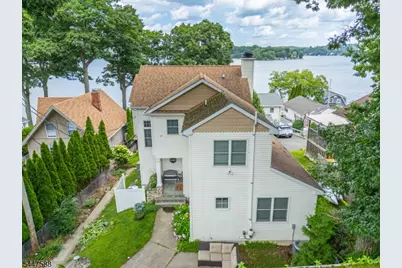 121 Maxim Dr, Hopatcong, NJ 07843 - Photo 3