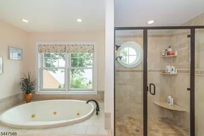 121 Maxim Dr, Hopatcong, NJ 07843 - Photo 27