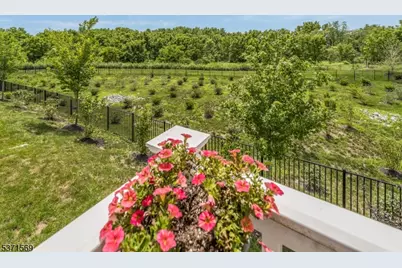 16 Sparrowhawk St, Washington Township, NJ 07882 - Photo 33