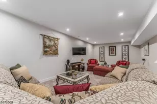 16 Sparrowhawk St, Washington Township, NJ 07882 - Photo 27