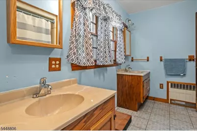 53 Kemah Mecca Lake Rd, Hampton Township, NJ 07860 - Photo 15