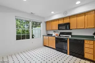 9 Paula Way Ondo, Berkeley Heights Township, NJ 07922 - Photo 13