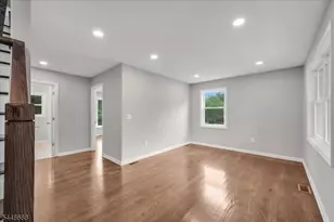 126 12th St, Franklin Township, NJ 08873 - Photo 5