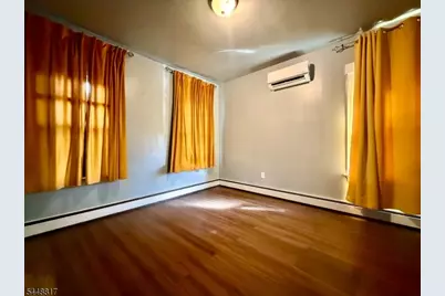 36 Augusta St, Irvington, NJ 07111 - Photo 7