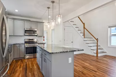 43 Howe Ave #2, Montclair, NJ 07042 - Photo 9