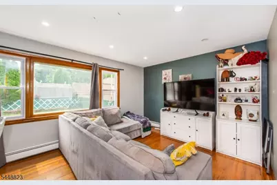 27 Spencer Ave, Clifton, NJ 07013 - Photo 5