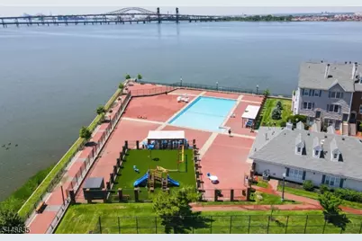 25 Holly St, Jersey City, NJ 07305 - Photo 23
