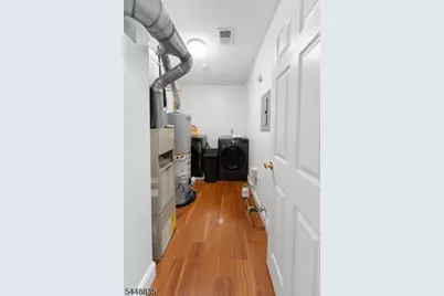25 Holly St, Jersey City, NJ 07305 - Photo 21