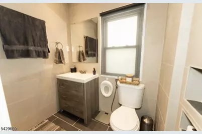 78 Beech St, Belleville, NJ 07109 - Photo 9