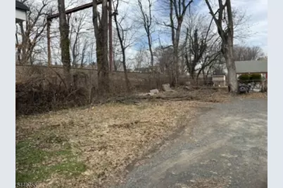 525 Argyle Ave, Orange, NJ 07050 - Photo 11