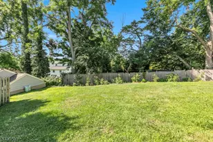 25 Gillette Rd, Long Hill Township, NJ 07933 - Photo 35