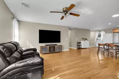 25 Gillette Rd, Long Hill Township, NJ 07933 - Photo 13