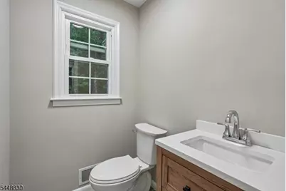 12 Apache Rd, Wayne, NJ 07470 - Photo 25