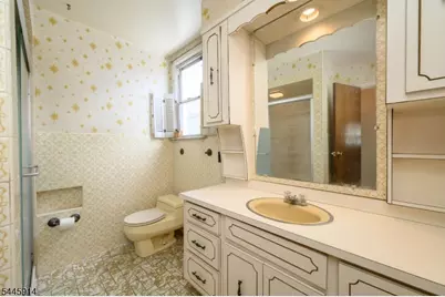 94 Van Buren St, Newark, NJ 07105 - Photo 27
