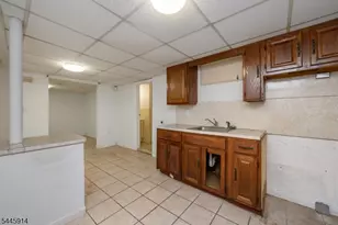 94 Van Buren St, Newark, NJ 07105 - Photo 41