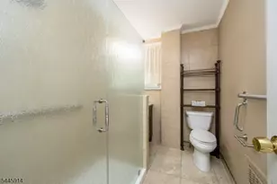 94 Van Buren St, Newark, NJ 07105 - Photo 9