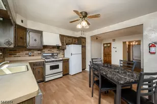 94 Van Buren St, Newark, NJ 07105 - Photo 21