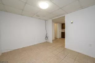 94 Van Buren St, Newark, NJ 07105 - Photo 43