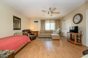 94 Van Buren St, Newark, NJ 07105 - Photo 15
