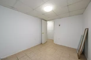 94 Van Buren St, Newark, NJ 07105 - Photo 37