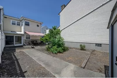 94 Van Buren St, Newark, NJ 07105 - Photo 47
