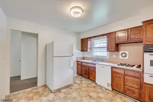 52 Johnson Ave, Cranford Township, NJ 07016 - Photo 7
