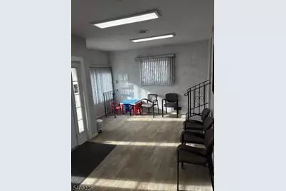 110-112 Watchung Avenue, North Plainfield, NJ 07060 - Photo 5
