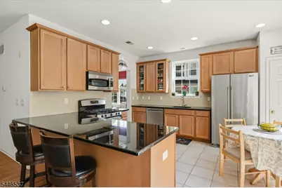10 Indian Field Dr, Hardyston Township, NJ 07419 - Photo 7