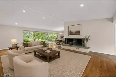 29 Wayside Pl, Montclair, NJ 07042 - Photo 3