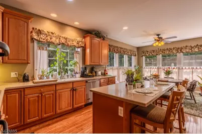 18 Hartlander St, East Brunswick Township, NJ 08816 - Photo 17