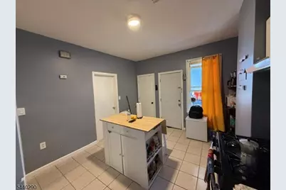 20 Montrose Ter, Irvington, NJ 07111 - Photo 7